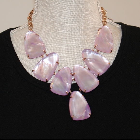 RARE Kendra Scott Lilac Necklace ROSE GOLD. - Picture 8 of 8